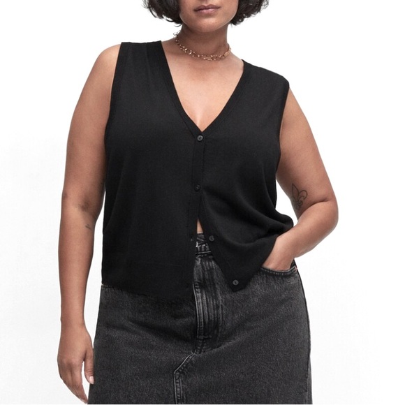 MANGO - XS Fine knit fabric. Straight design. V-neck. Sleeveless - Picture 1 of 7